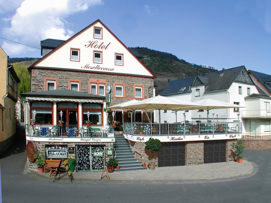 Hotel Moselterrasse Едигер-Елер Екстериор снимка